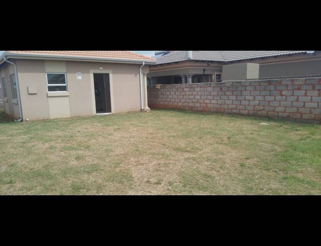 2 BEDROOM FREEHOLD FOR SALE IN SALFIN